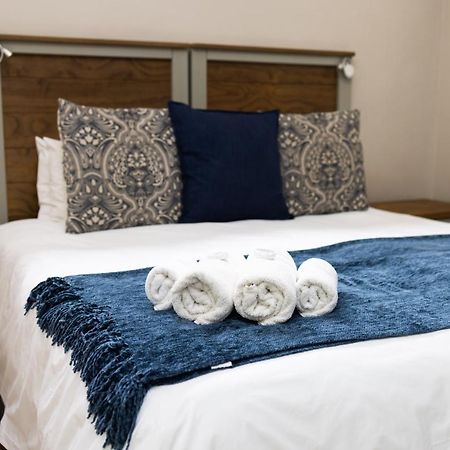 Opstal Guestfarm Hotel Potchefstroom Ngoại thất bức ảnh