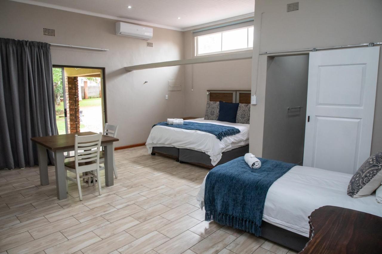 Opstal Guestfarm Hotel Potchefstroom Ngoại thất bức ảnh