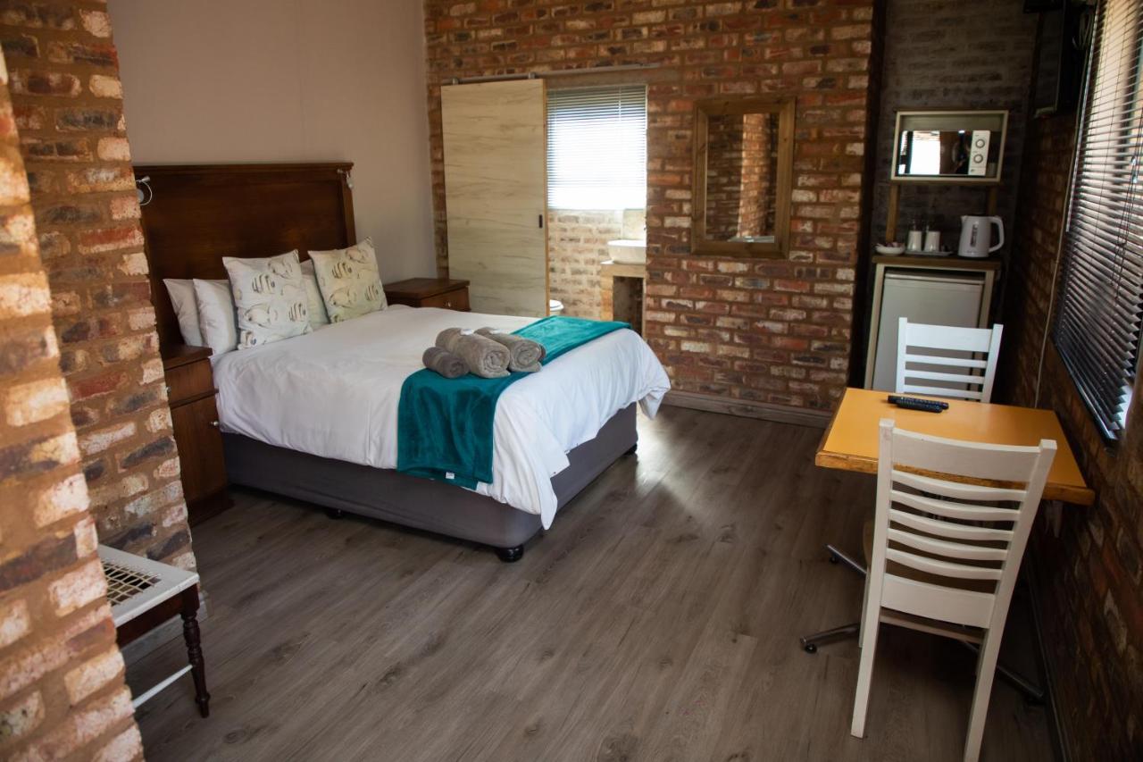 Opstal Guestfarm Hotel Potchefstroom Ngoại thất bức ảnh