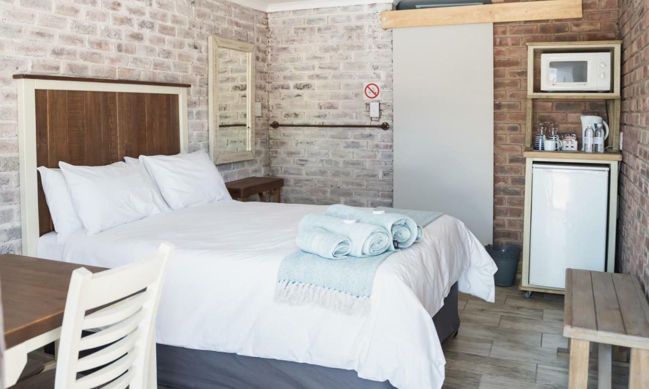 Opstal Guestfarm Hotel Potchefstroom Ngoại thất bức ảnh