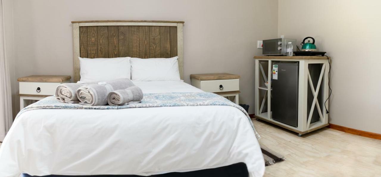 Opstal Guestfarm Hotel Potchefstroom Ngoại thất bức ảnh
