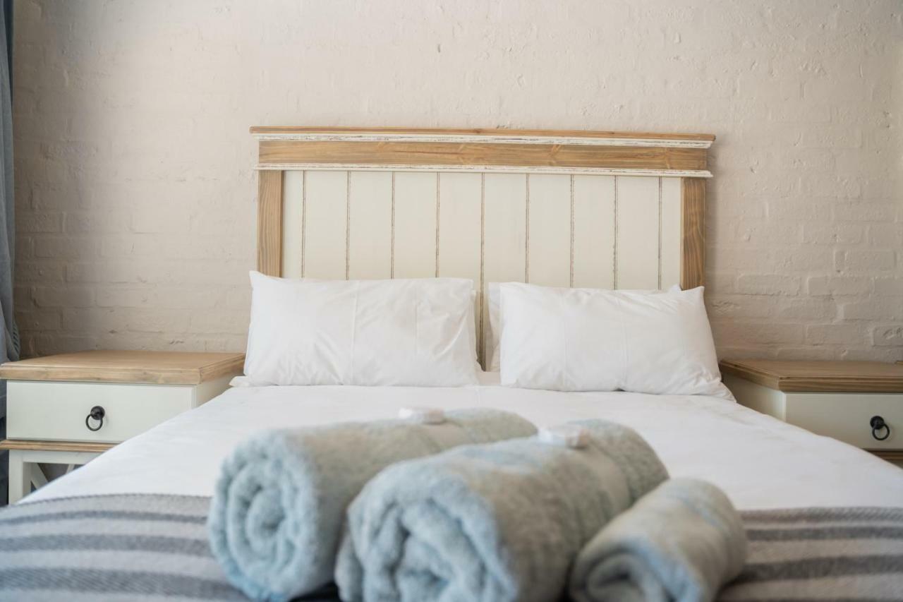 Opstal Guestfarm Hotel Potchefstroom Ngoại thất bức ảnh