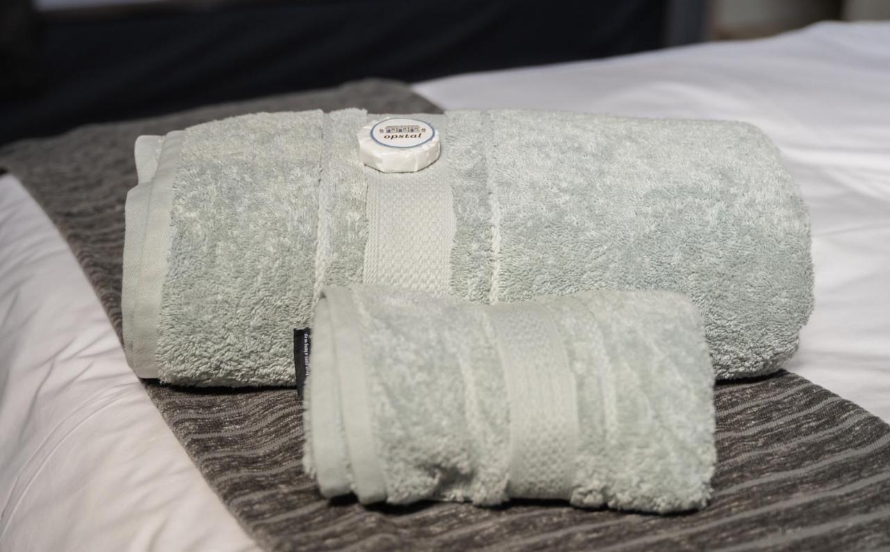 Opstal Guestfarm Hotel Potchefstroom Ngoại thất bức ảnh
