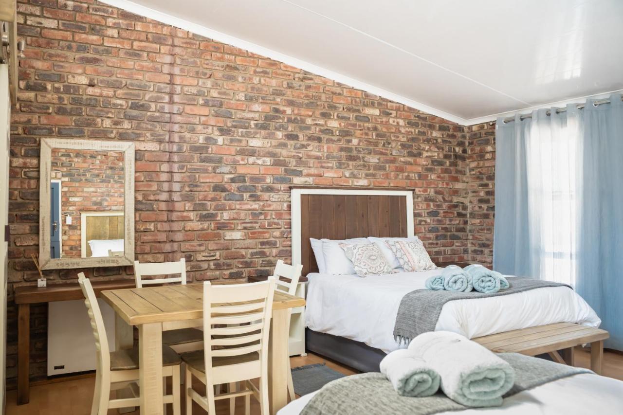 Opstal Guestfarm Hotel Potchefstroom Ngoại thất bức ảnh